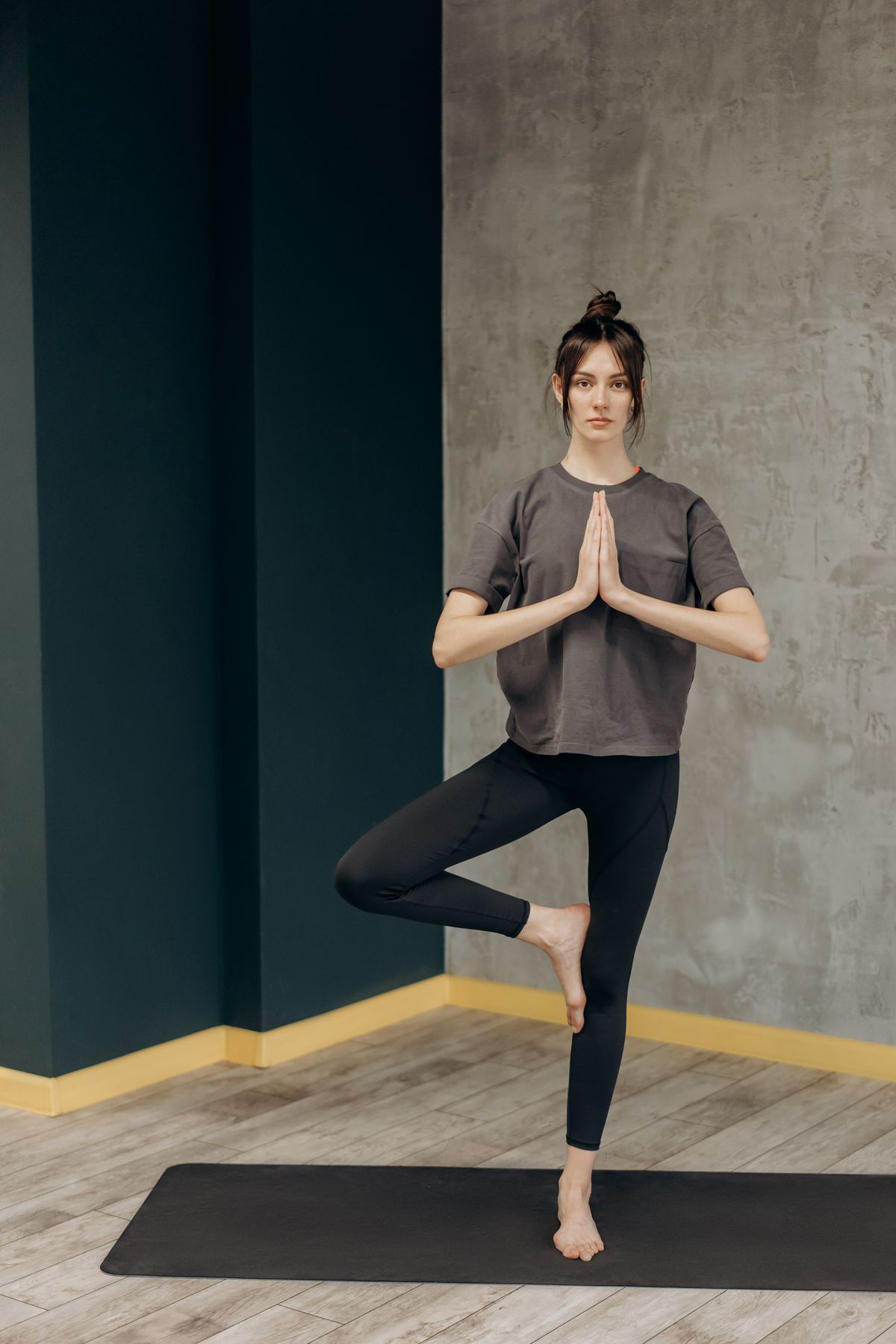 Single-leg balance exercise